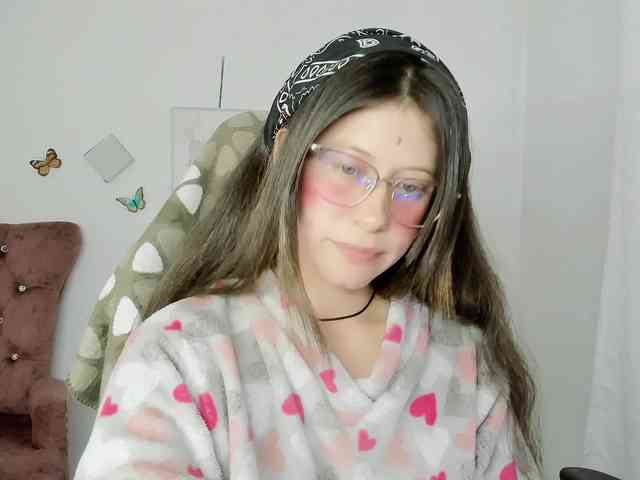 ZooeyBelair webcam