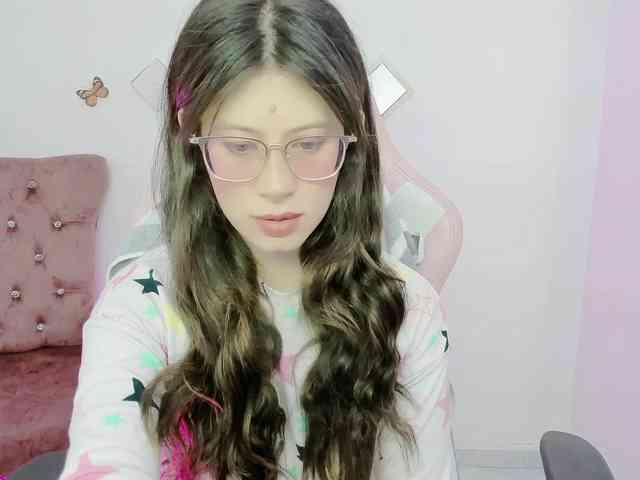 ZooeyBelair webcam