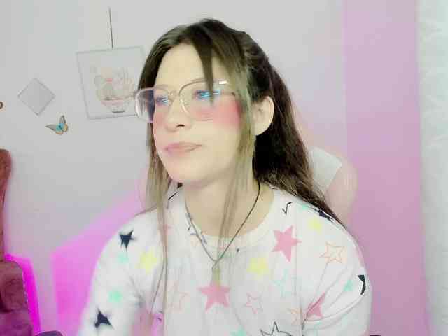 ZooeyBelair webcam