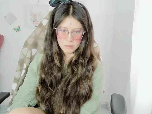 ZooeyBelair webcam