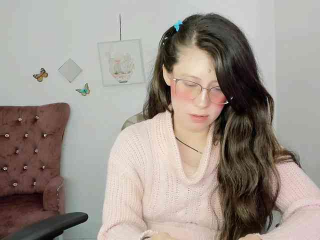 ZooeyBelair webcam