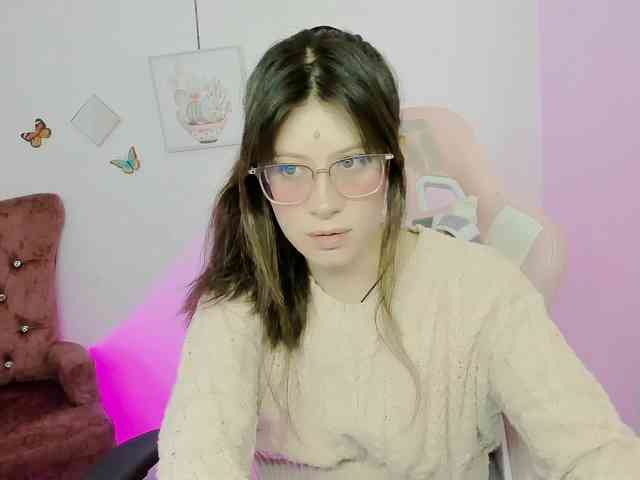 ZooeyBelair webcam