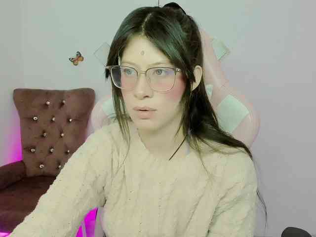 ZooeyBelair webcam