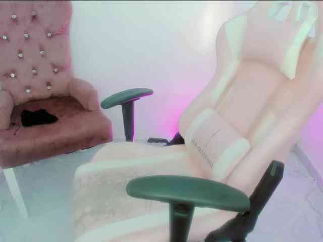 ZooeyBelair webcam