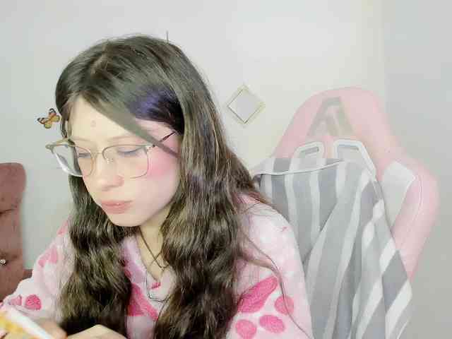 ZooeyBelair webcam