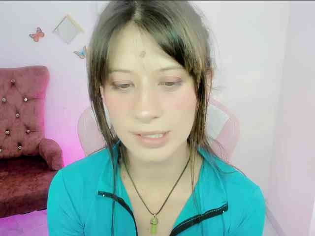 ZooeyBelair webcam