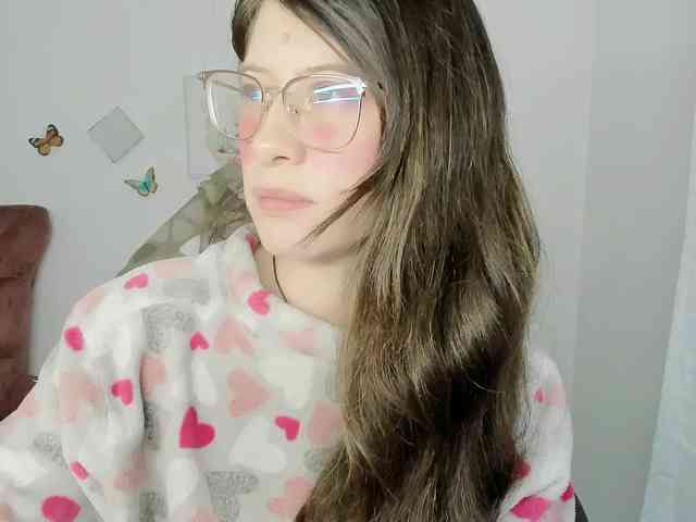 ZooeyBelair webcam