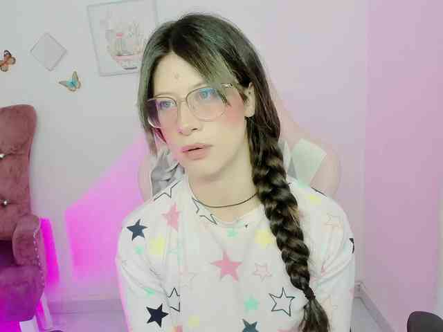 ZooeyBelair webcam