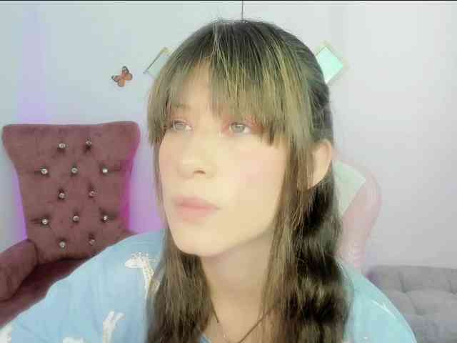 ZooeyBelair webcam