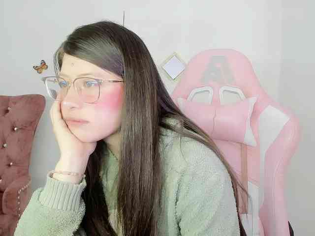 ZooeyBelair webcam