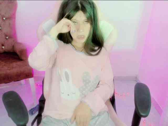 ZooeyBelair webcam