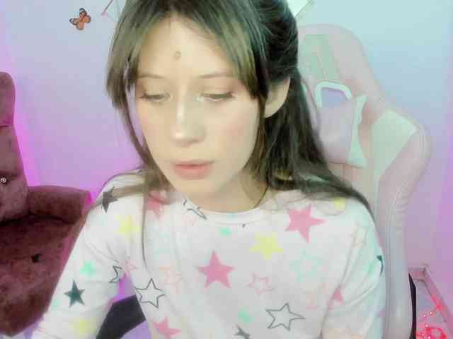 ZooeyBelair webcam