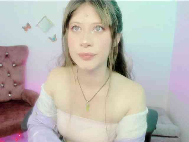 ZooeyBelair webcam