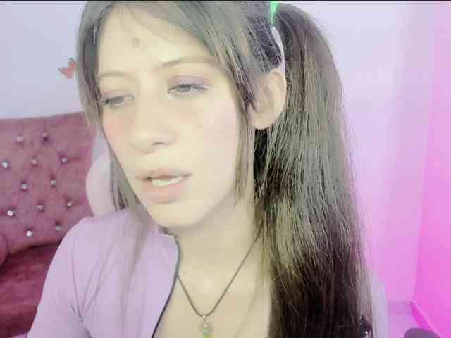ZooeyBelair webcam