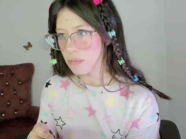 ZooeyBelair webcam