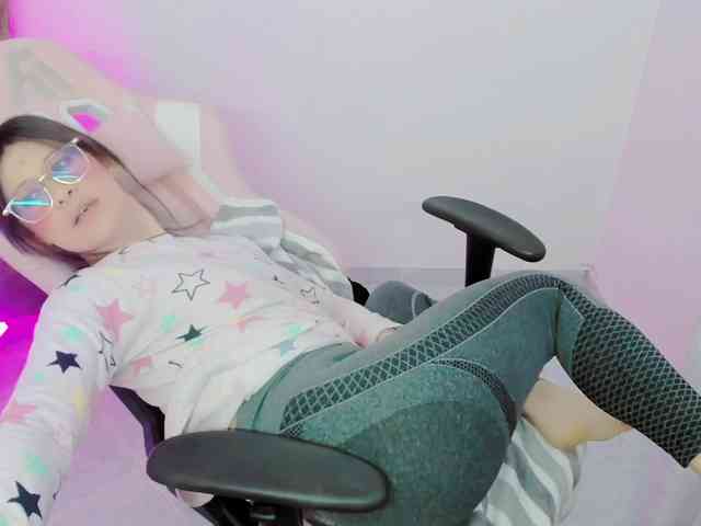 ZooeyBelair webcam