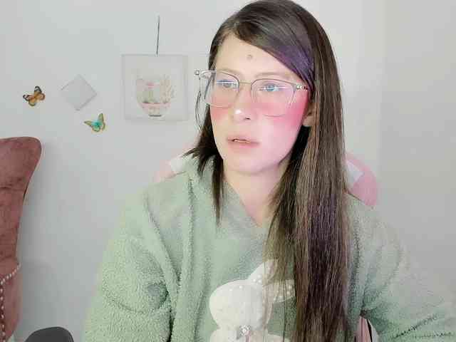 ZooeyBelair webcam