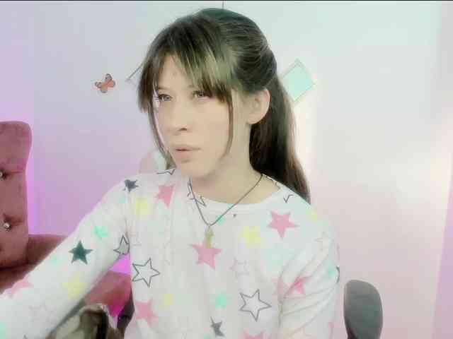 ZooeyBelair webcam