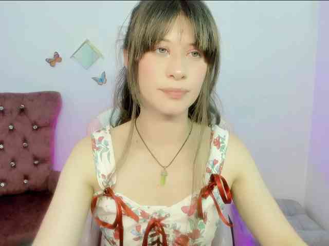 ZooeyBelair webcam