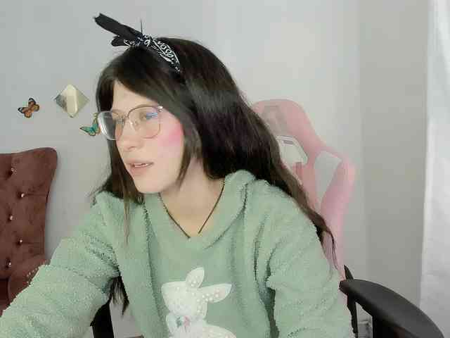ZooeyBelair webcam