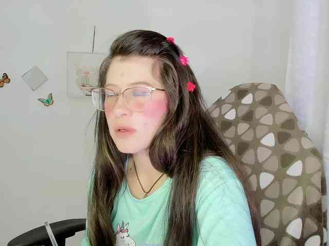 ZooeyBelair webcam