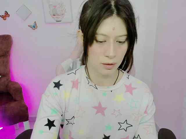 ZooeyBelair webcam