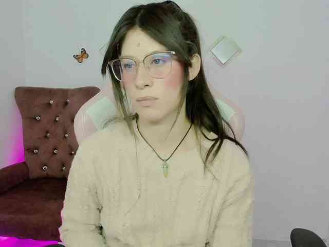 ZooeyBelair webcam