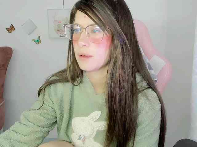 ZooeyBelair webcam