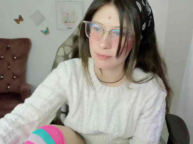 ZooeyBelair webcam