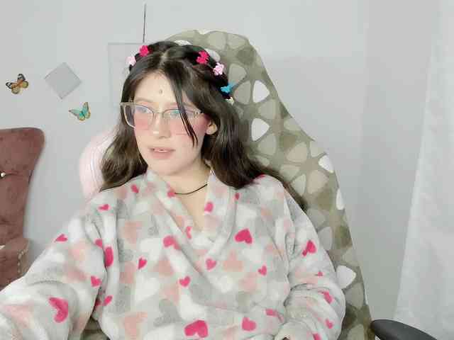 ZooeyBelair webcam