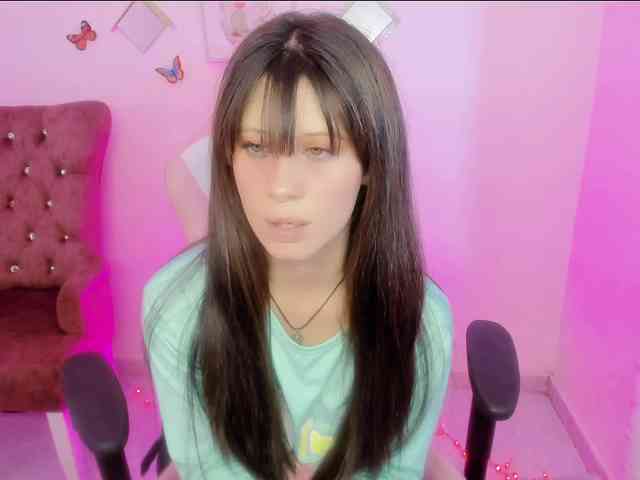 ZooeyBelair webcam