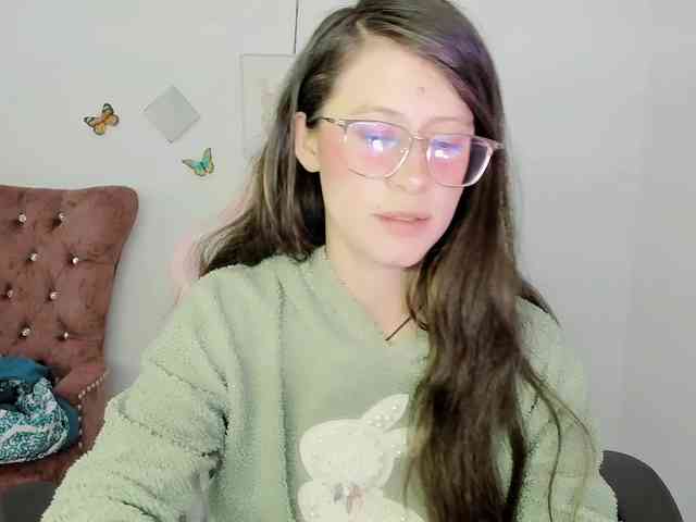 ZooeyBelair webcam