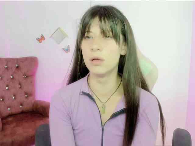 ZooeyBelair webcam