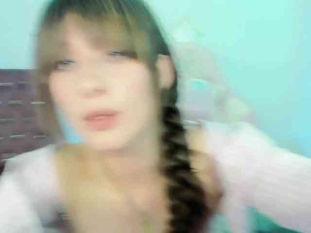 ZooeyBelair webcam