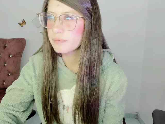 ZooeyBelair webcam