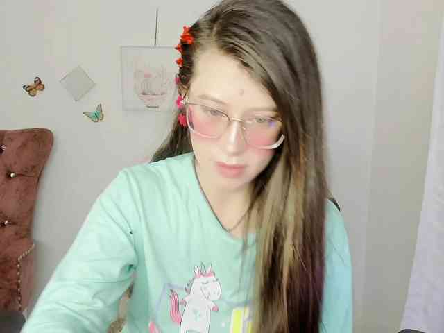 ZooeyBelair webcam