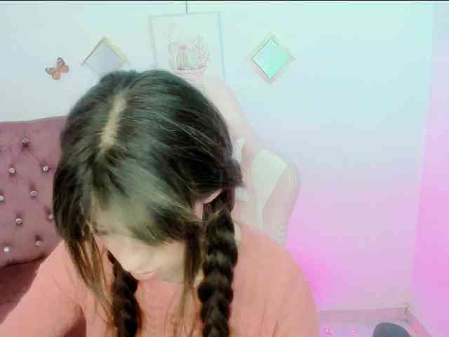 ZooeyBelair webcam