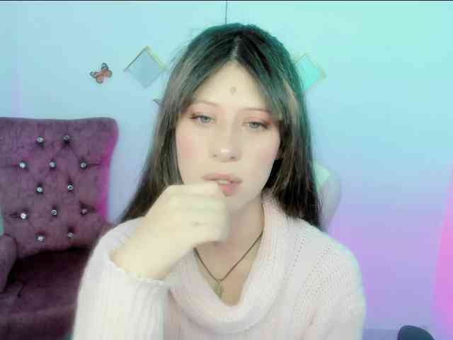 ZooeyBelair webcam