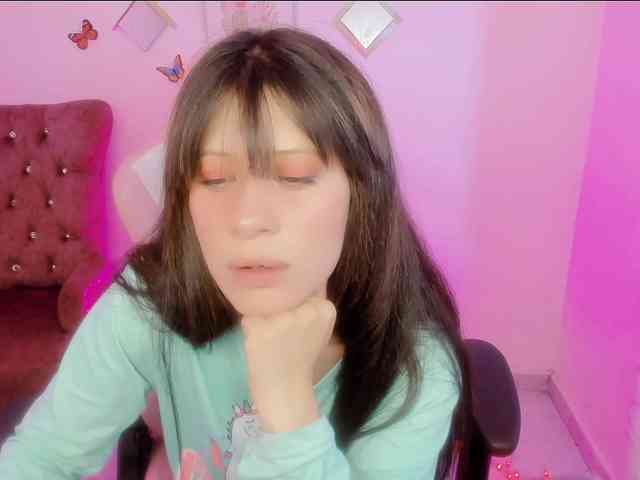 ZooeyBelair webcam