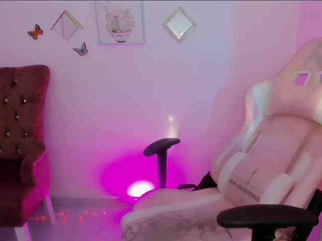 ZooeyBelair webcam