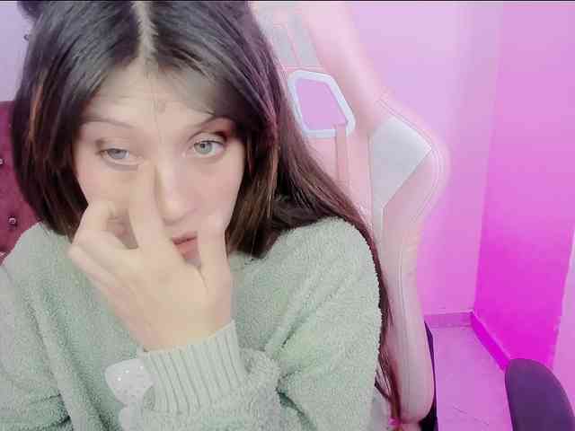 ZooeyBelair webcam
