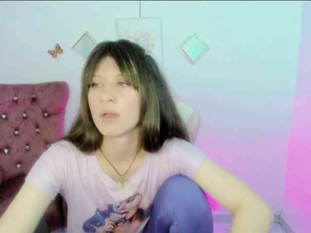 ZooeyBelair webcam