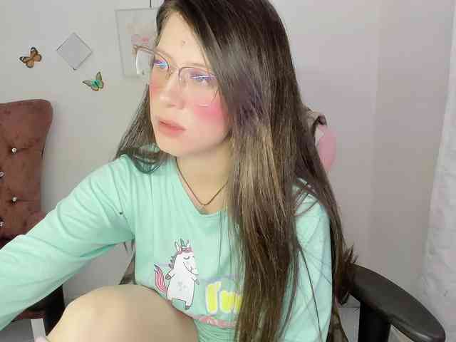 ZooeyBelair webcam