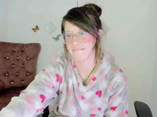 ZooeyBelair webcam