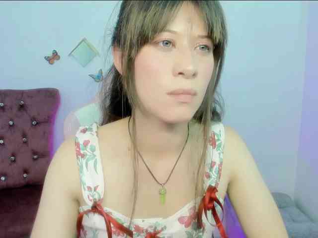 ZooeyBelair webcam