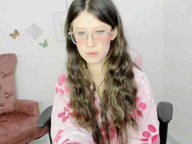 ZooeyBelair webcam