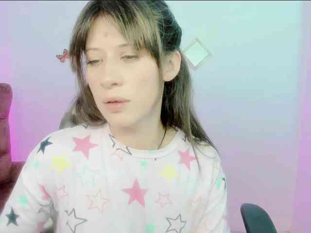 ZooeyBelair webcam