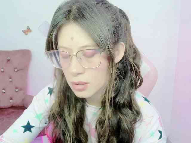 ZooeyBelair webcam
