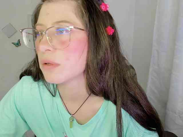 ZooeyBelair webcam