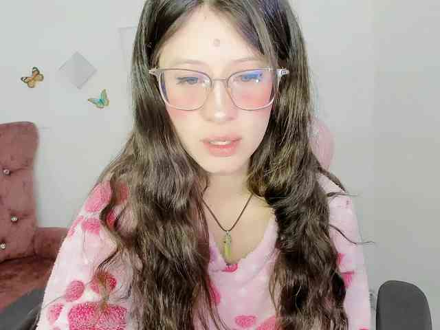 ZooeyBelair webcam